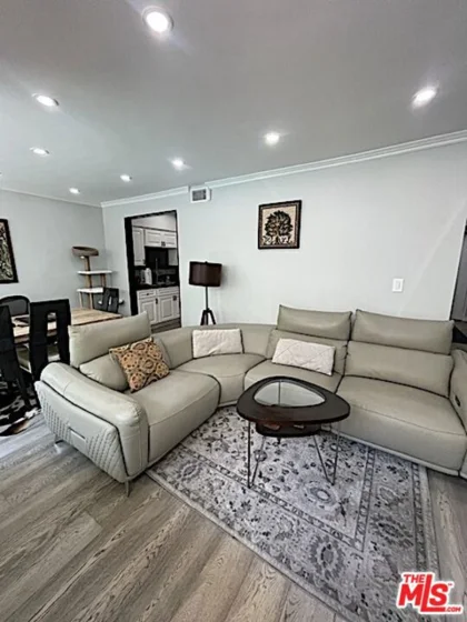 1015 N Kings Road #104 photo 18