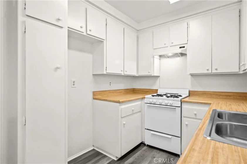 4700 Clair Del Avenue #611 photo 8