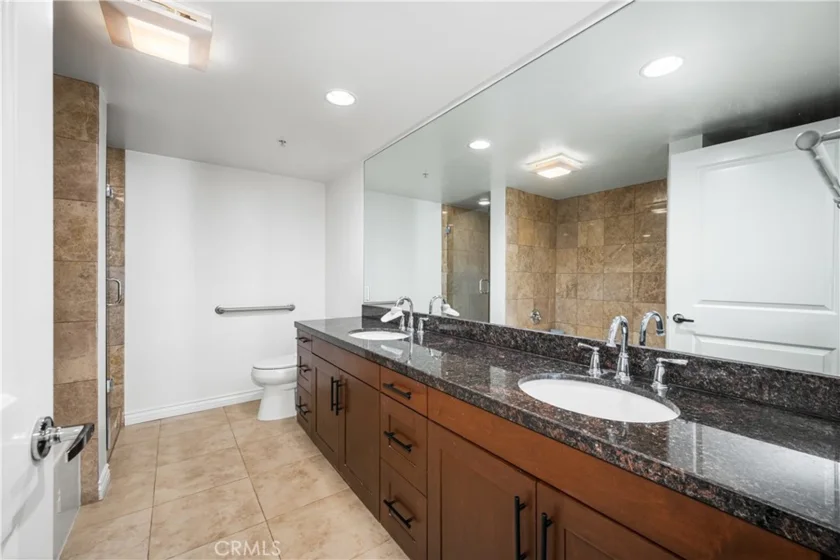 7100 Alvern #309 photo 14