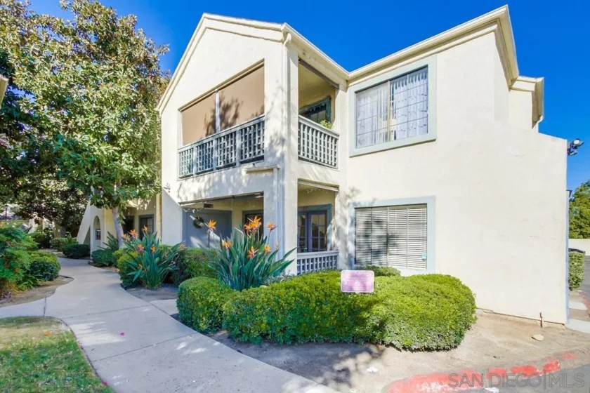 8621 Arminda Circle #27 photo 1