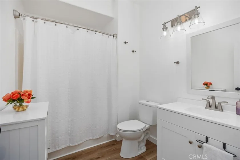 104 Seacountry Lane photo 18