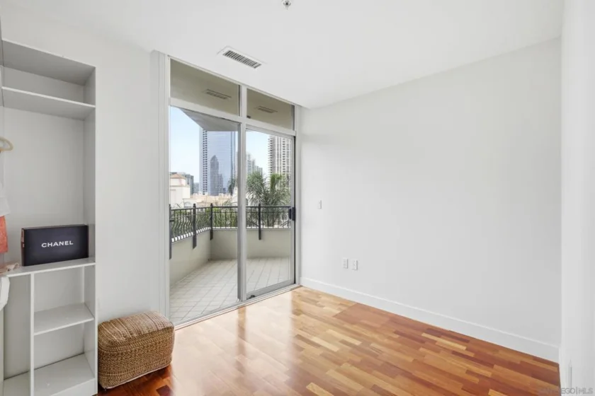 700 W Harbor Drive #608 photo 27