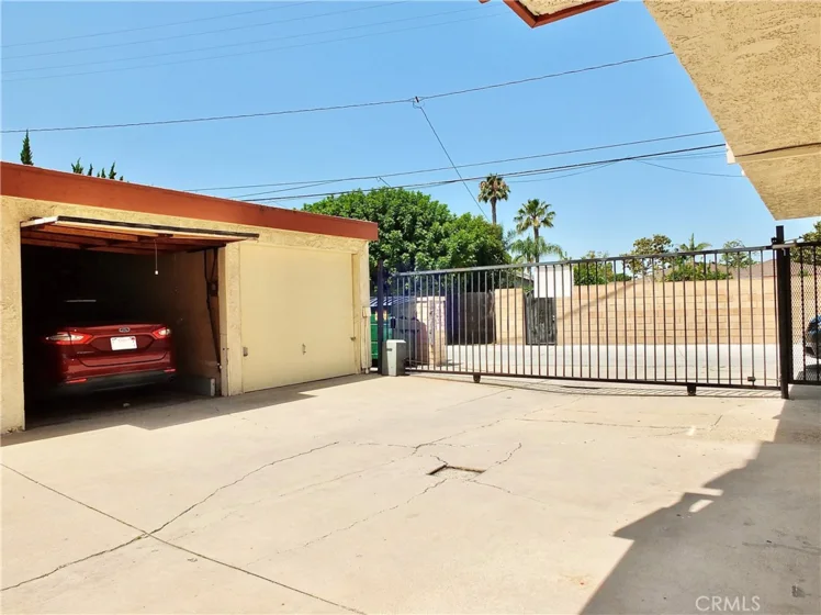 4591 Orange Avenue #306 photo 25