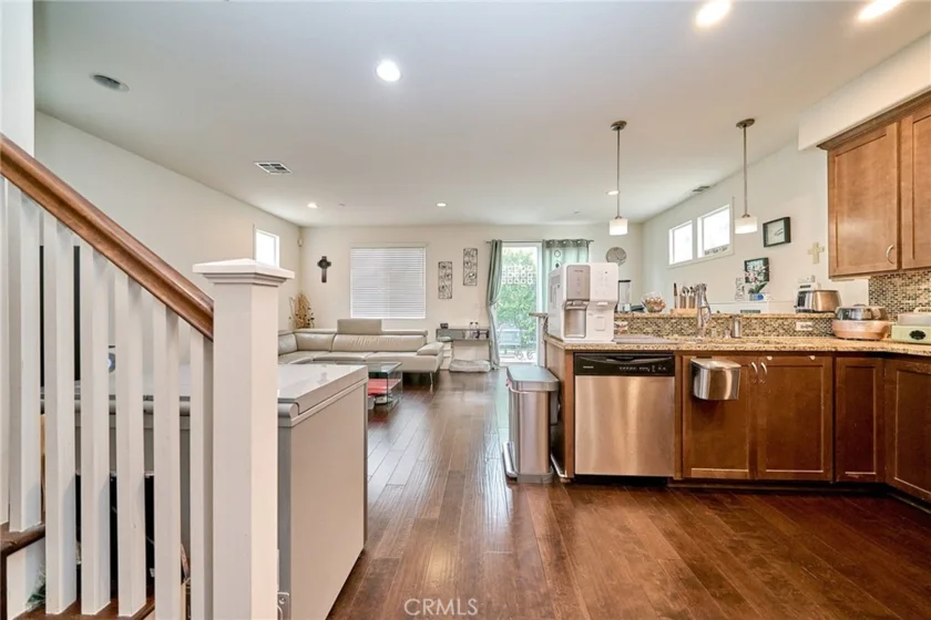 21125 Ingomar Court photo 6