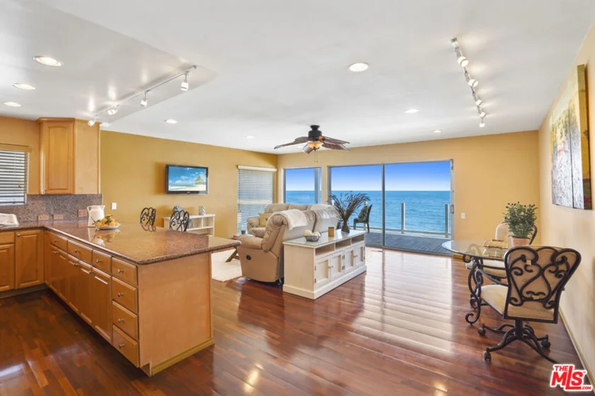 25200 Malibu Road #1 photo 1