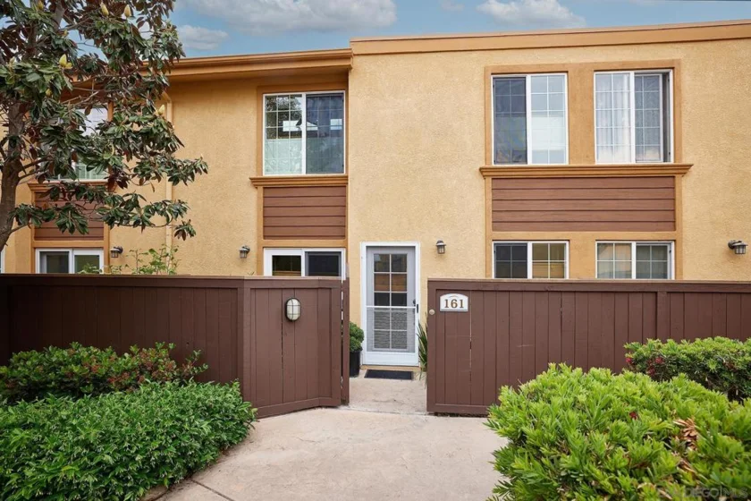 5252 Balboa Arms Drive #161 photo 1