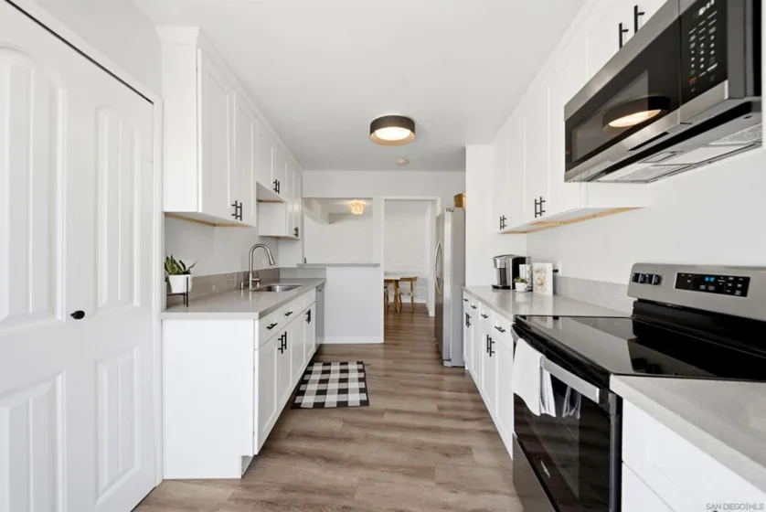 2544 Navarra Dr #12 #12 photo 4