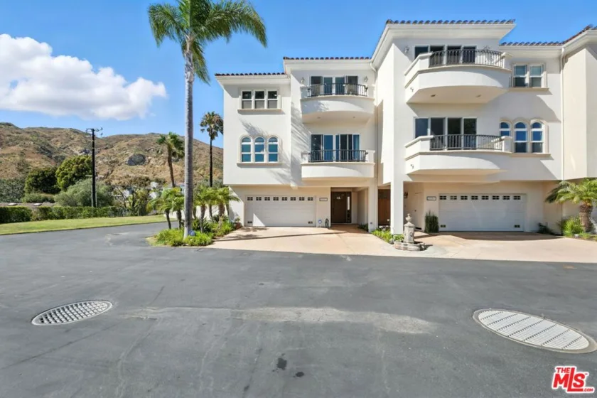 23971 De Ville Way photo 24