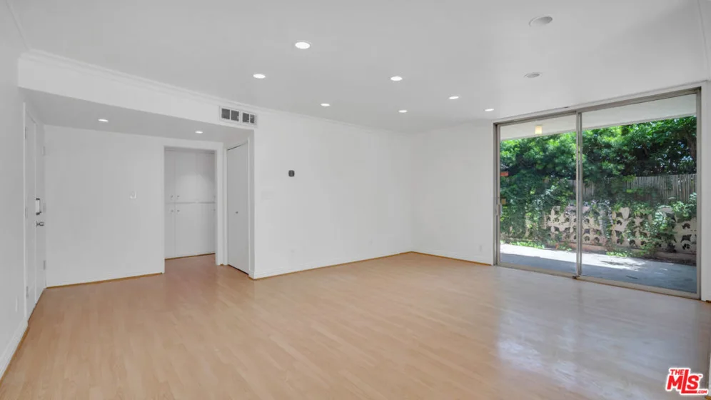 6251 Coldwater Canyon Avenue #101 photo 1