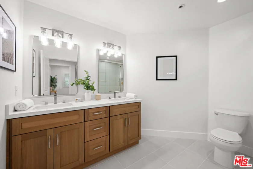 11115 Acama Street #104 photo 22