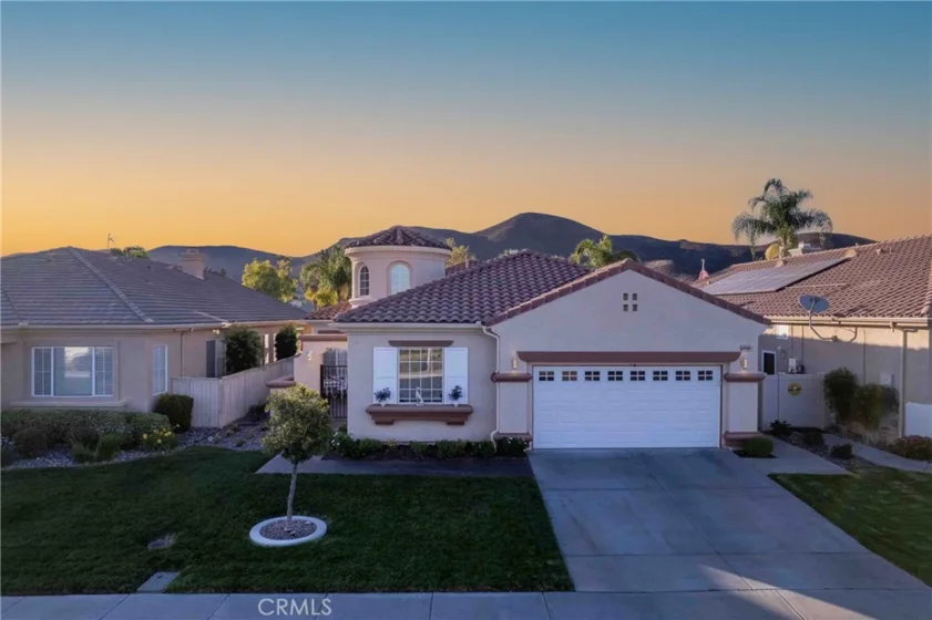 29325 Sparkling Drive photo 1
