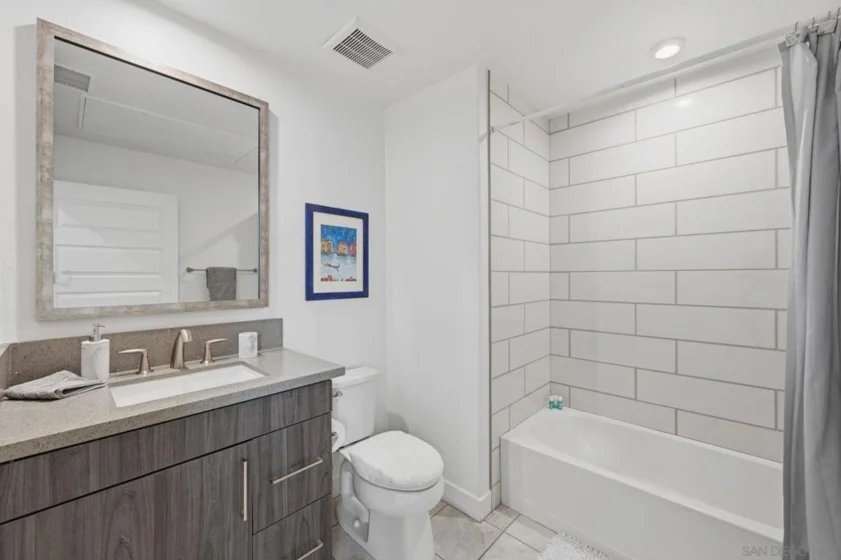 2806 Avella Circle photo 27