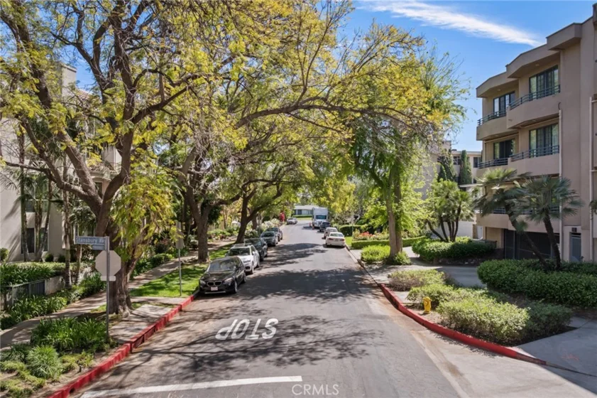 14141 Dickens #312 photo 26