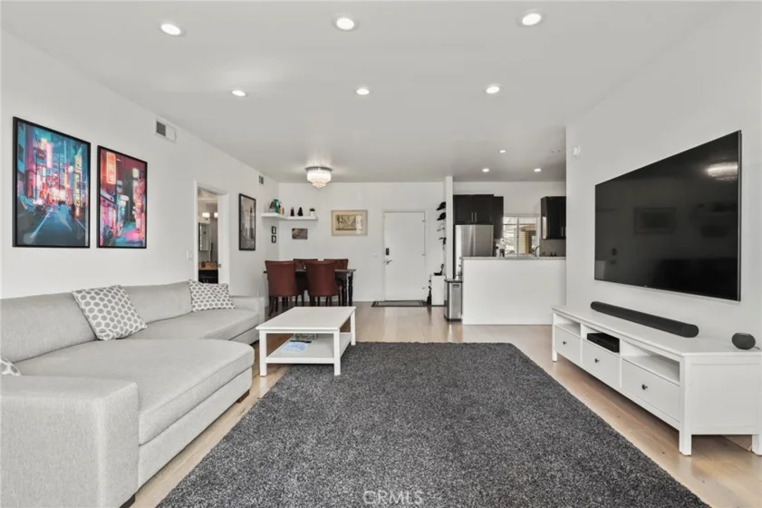 2263 Fox Hills Drive #203 photo 31