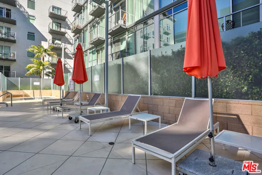 645 W 9th Street #201 photo 33