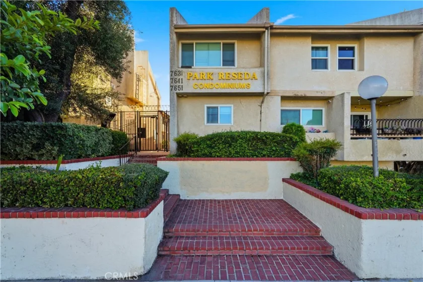 7651 Reseda #13-T photo 1