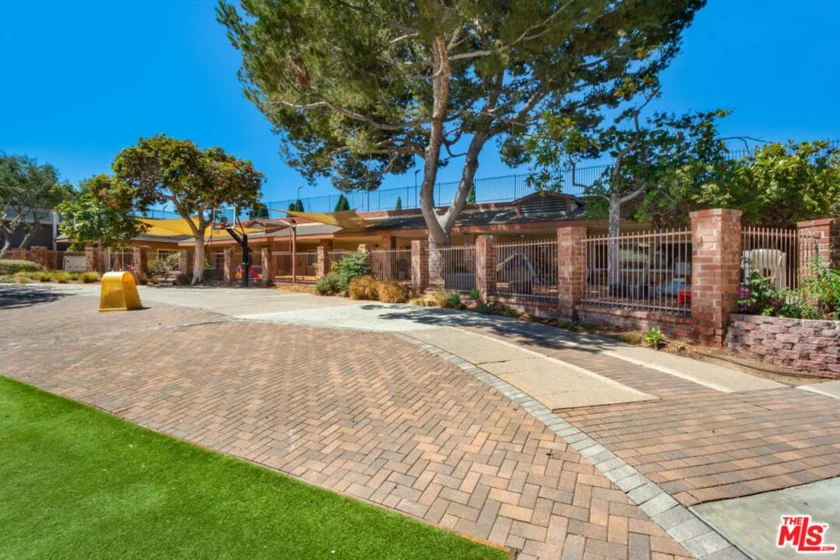 6375 Green Valley Circle #206 photo 25