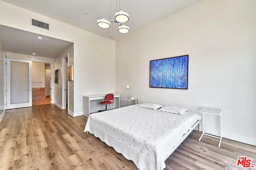 3223 W 6th Street #1005 photo 25