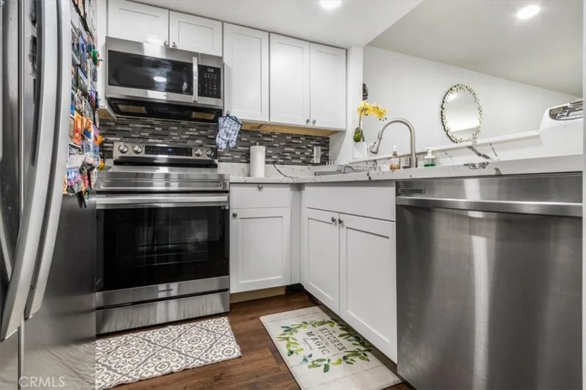 278 N Wilshire #129 photo 10