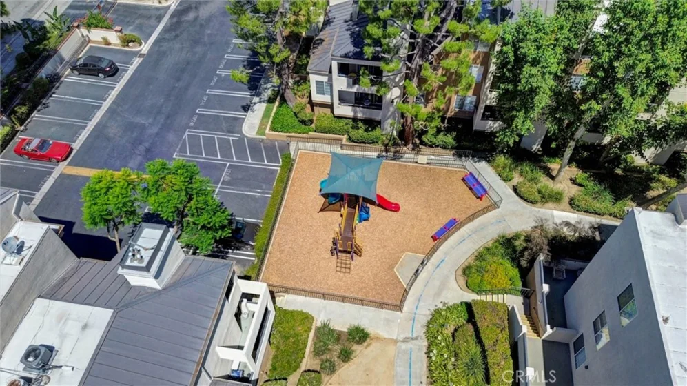 5545 Canoga Avenue #220 photo 25