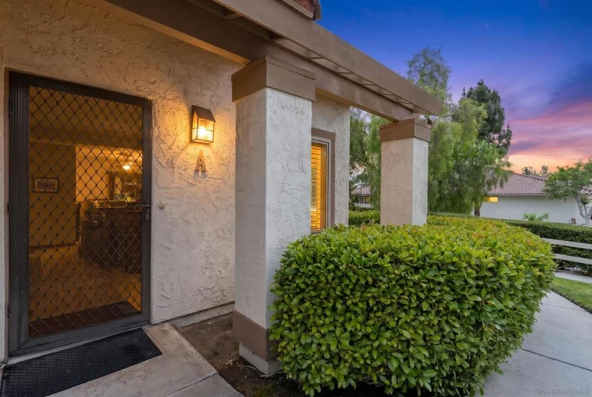 11872 Bernardo Terrace Unit A photo 13