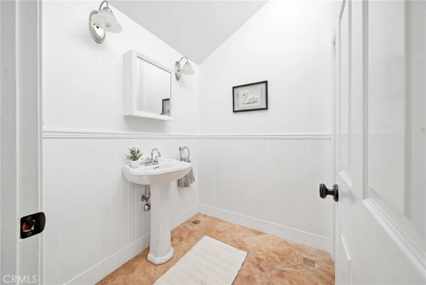 460 Providence Court #101 photo 25