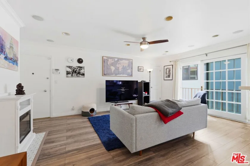 940 7th Street #8 photo 20