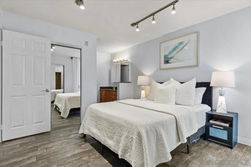 4860 Rolando Court #Unit 2 photo 3