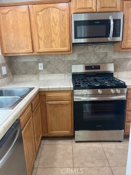 45 Golden Glen Street #75 photo 8
