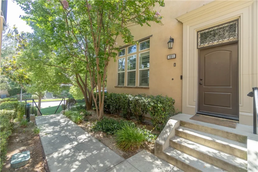 4432 Owens #101 photo 6
