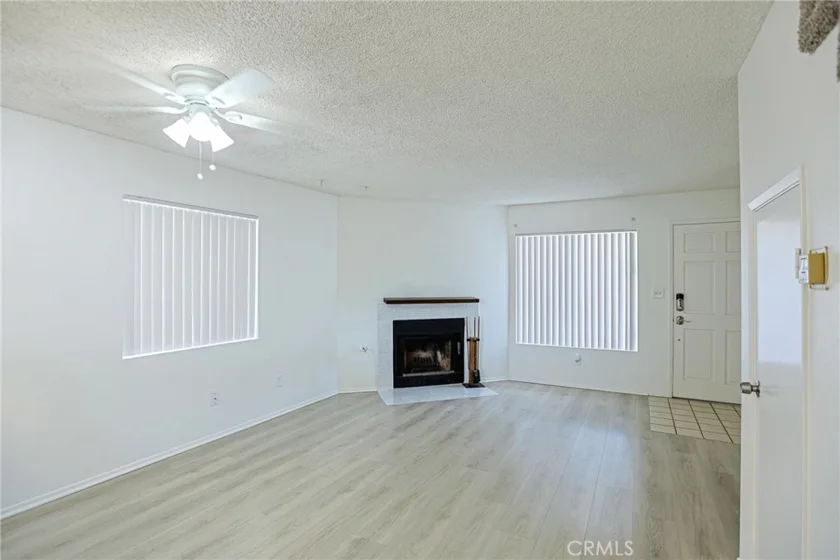 290 Victoria Street #29 (F8) photo 3
