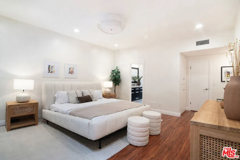 1434 Greenfield Avenue #303 photo 11