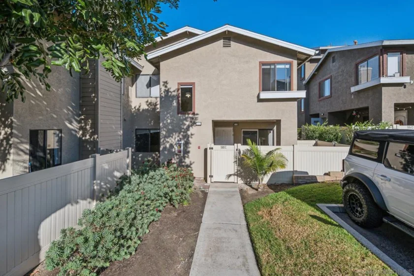 580 Portsmouth Drive #C photo 1