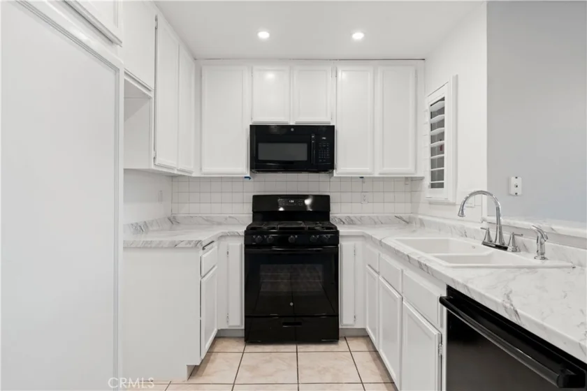 13100 Bromont Avenue #15 photo 7