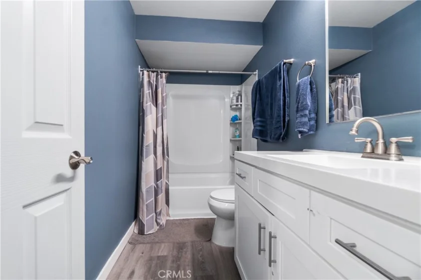 576 N Bellflower #222 photo 15