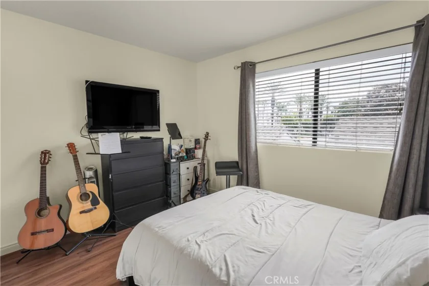 1401 W Cerritos #64 photo 15