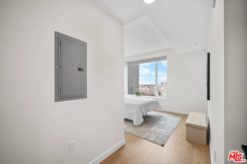 1050 S Grand Avenue #1303 photo 11