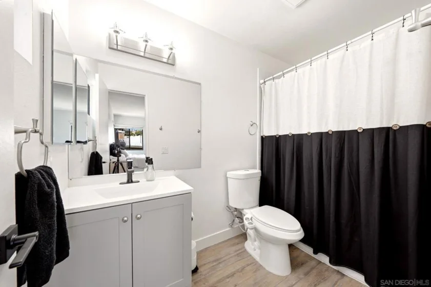 1508 Concord Way #D photo 22