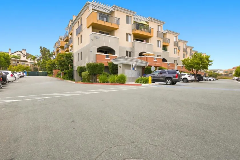 3887 Pell Place #325 photo 22
