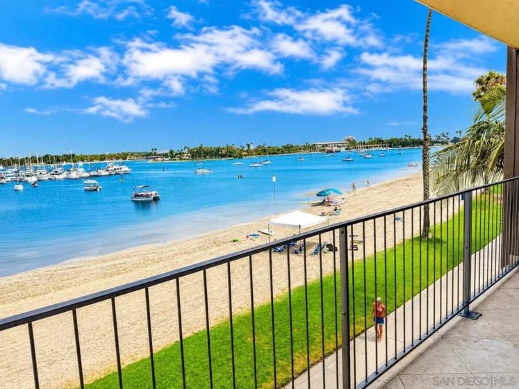 3468 Bayside #E photo 10