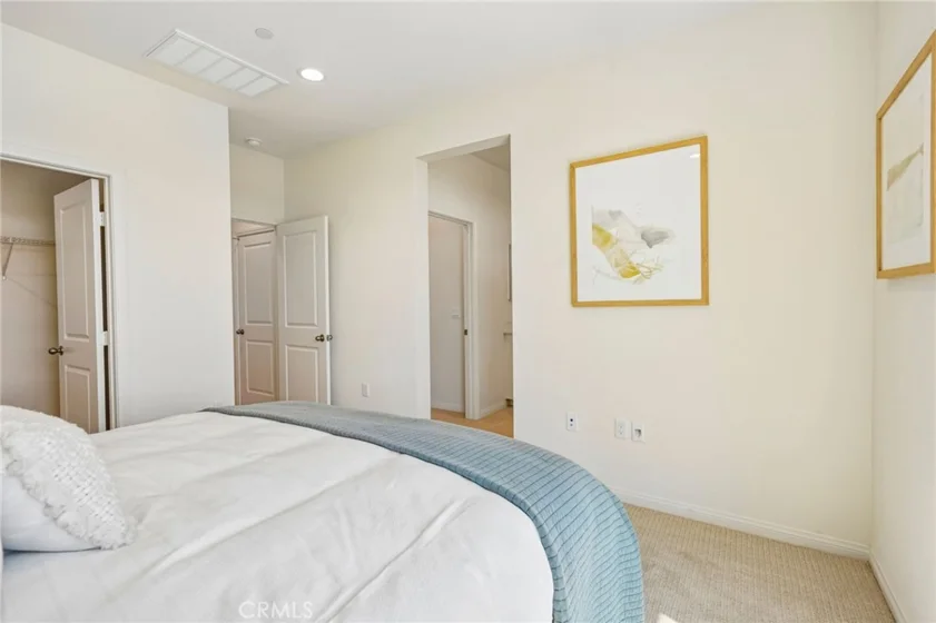 5876 Linden Ave Avenue #9 photo 24