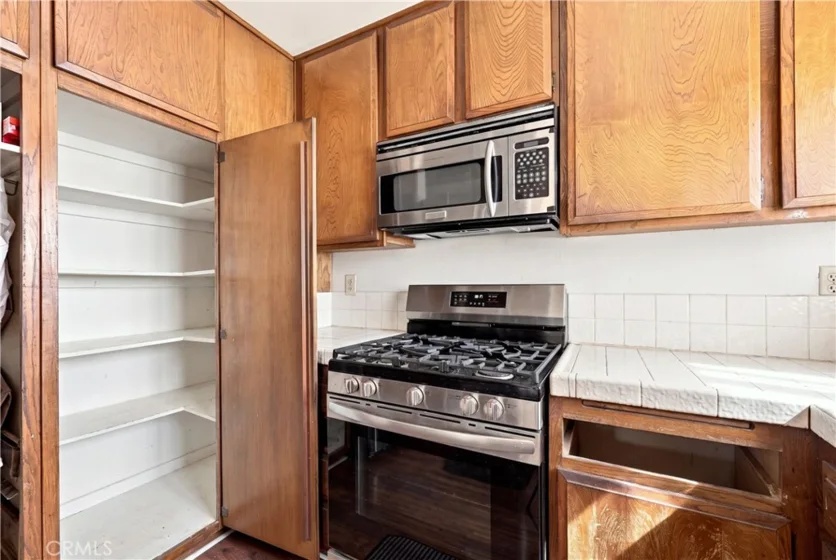 2450 E Del Mar Boulevard #17 photo 24