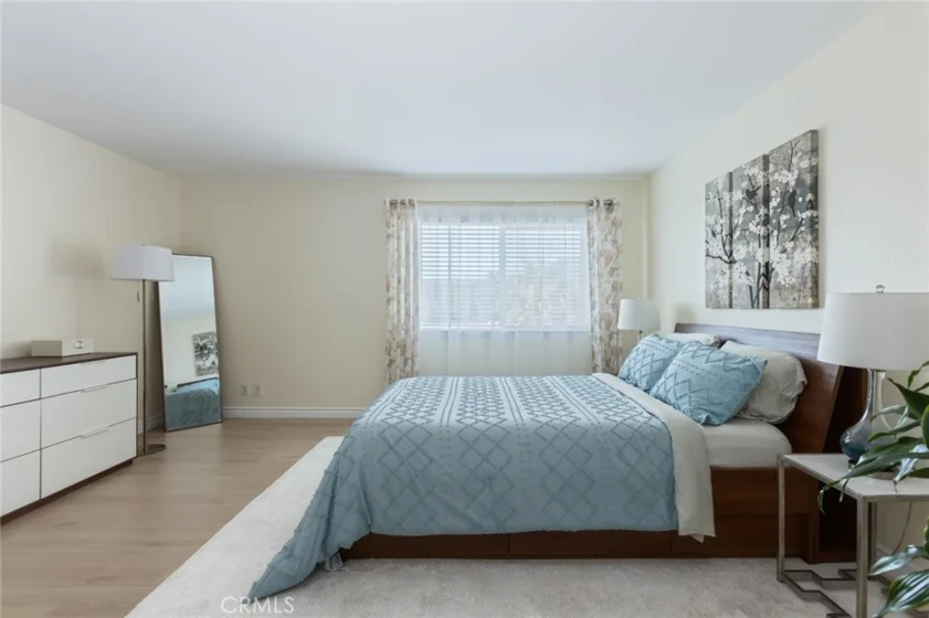 726 Elm Avenue #404 photo 25