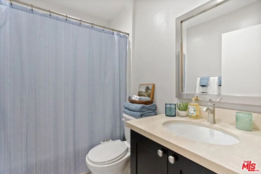 1831 Prosser Avenue #205 photo 12