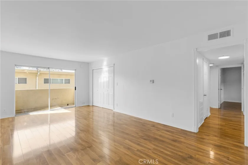 6339 Morse #202 photo 3