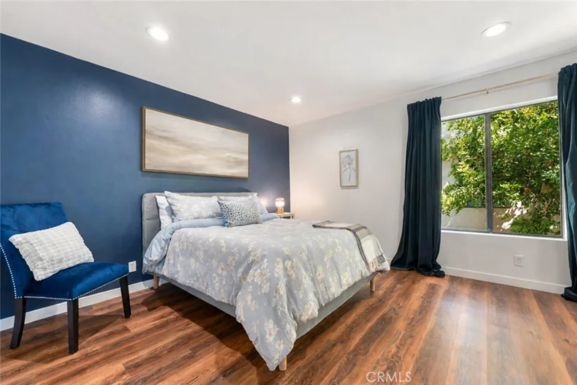 15207 Magnolia Boulevard #119 photo 27