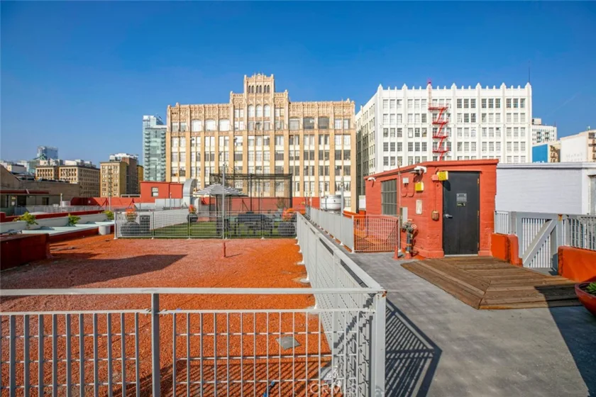 746 S Los Angeles Street #1009 photo 17