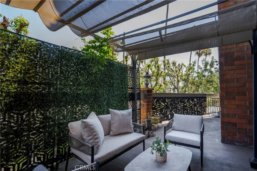 4444 Wilshire #102 photo 17