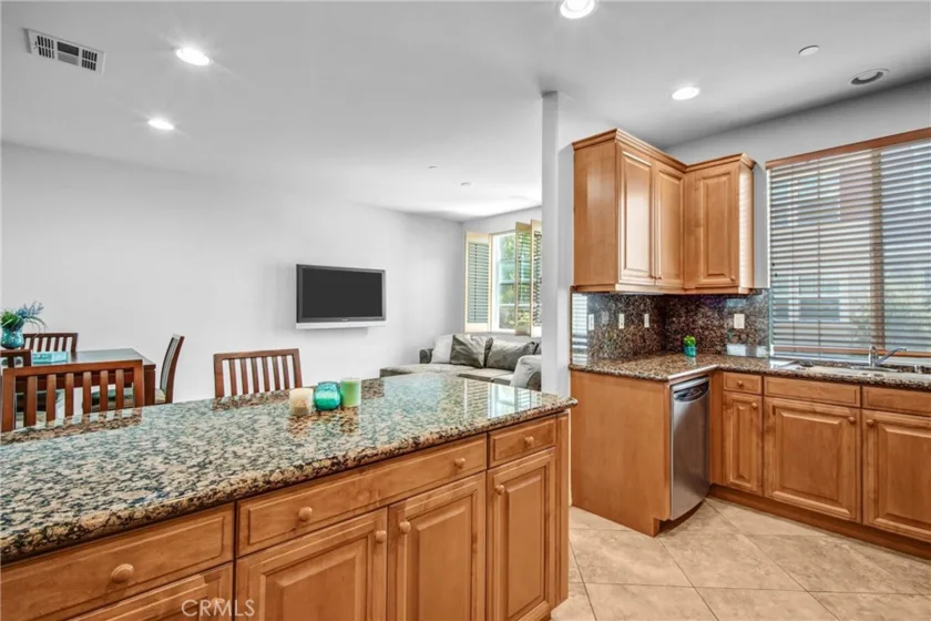 2175 Cittadin Drive photo 20