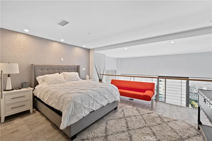 1100 Wilshire Boulevard #1707 photo 33